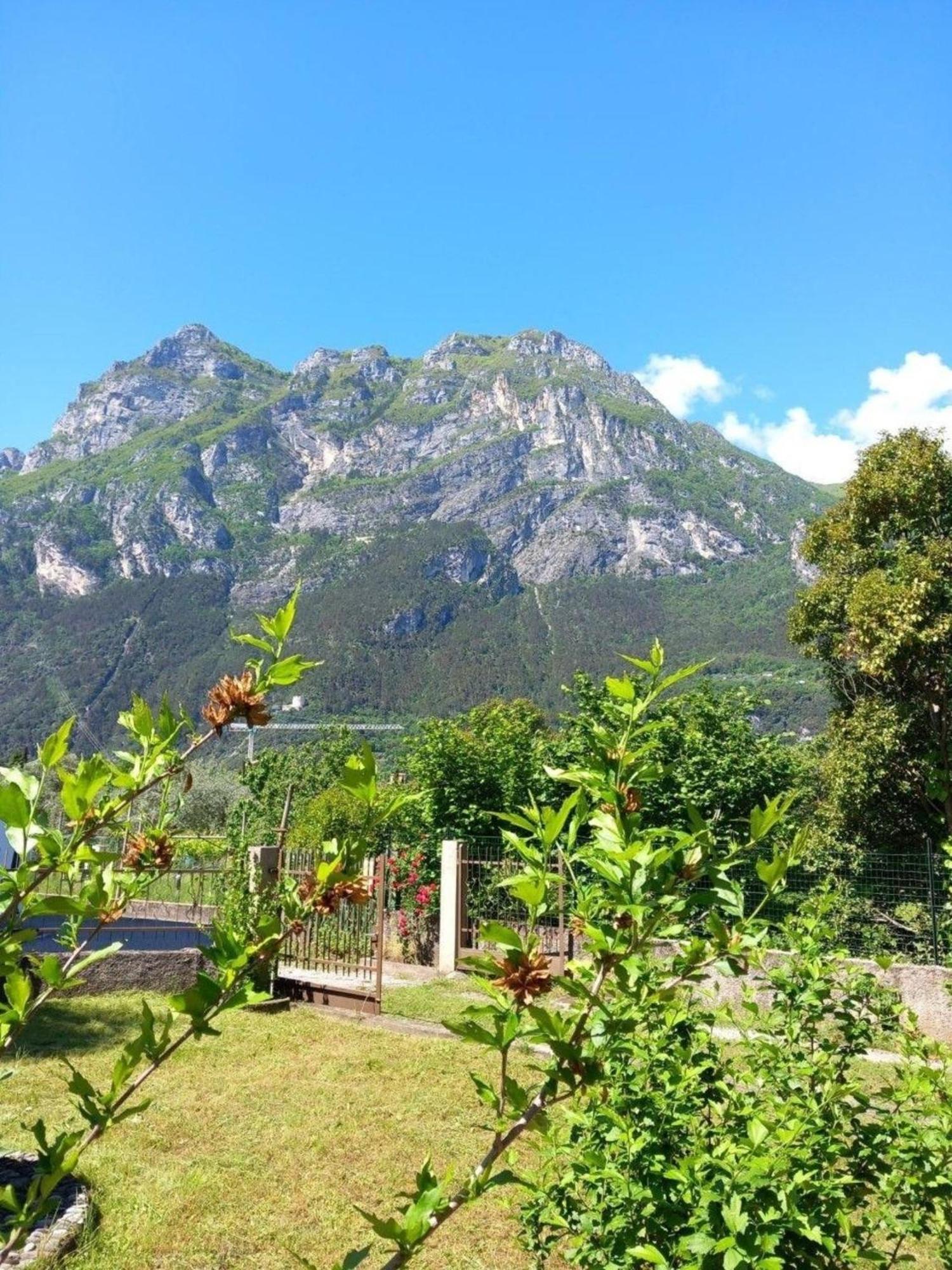 Villa In The Green In Riva Del Garda Wohnung Esterno foto